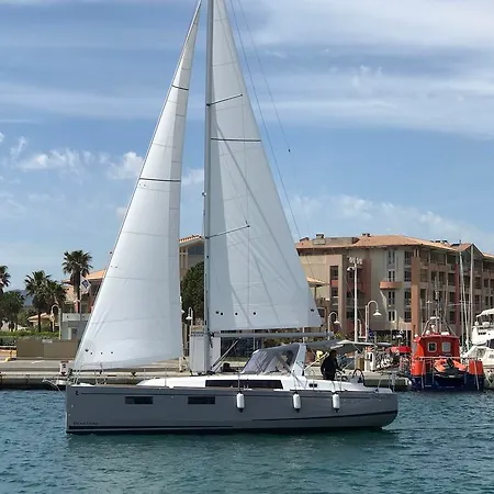 Sailor Fly Hotel